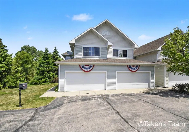 Homes for sale in Middleville, MI | 189 Mill Pond Dr #7, Middleville, MI 49333 | MLS# 70513751