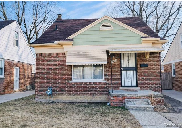 1st image of 19954 Houghton St, Detroit, MI 48219 | MLS# 60977464