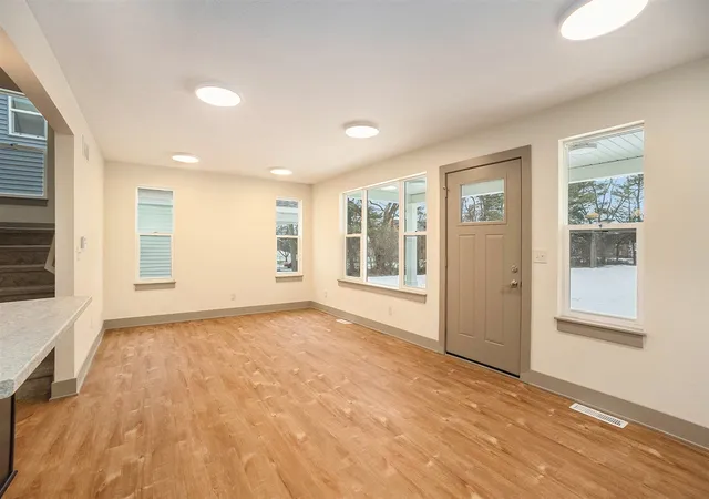 Photo 2 of Single family home for sale at 2113 Willard Ave, Grand Rapids, MI 49507 | MLS# 70537803 | Listing updated on 2026-07-13