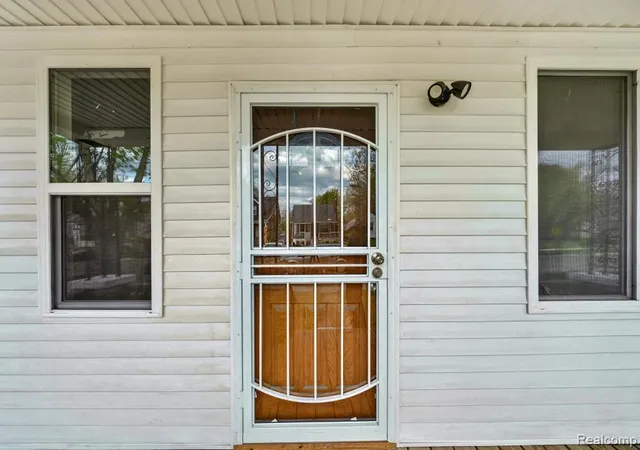 Photo 4 of Single family home for sale at 13735 Gable St, Hamtramck, MI 48212 | MLS# 60995426 | Listing updated on 2026-07-07