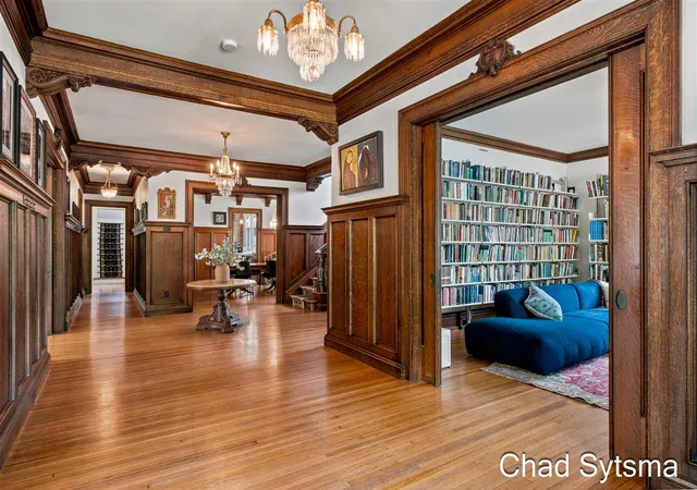 Photo 3 of Sale Pending at 703 Madison Ave, Grand Rapids, MI 49503 | MLS# 70546328 | Listing updated on 2026-08-31