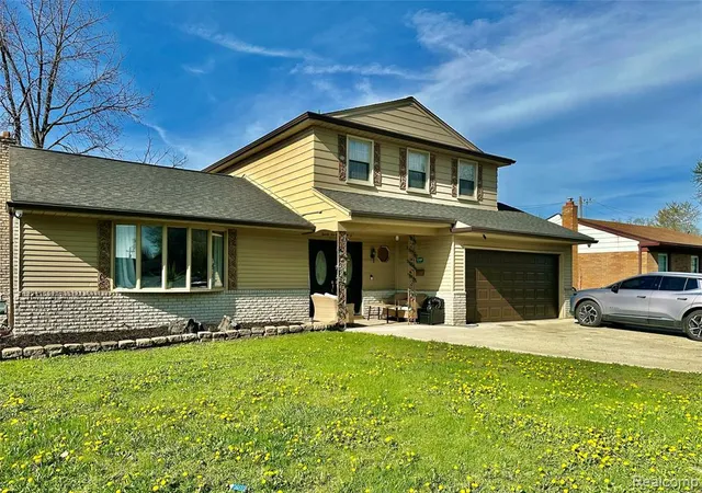 Homes for sale in Dearborn Heights, MI | 25880 Cherry Hill Rd, Dearborn Heights, MI 48127 | MLS# 60986324