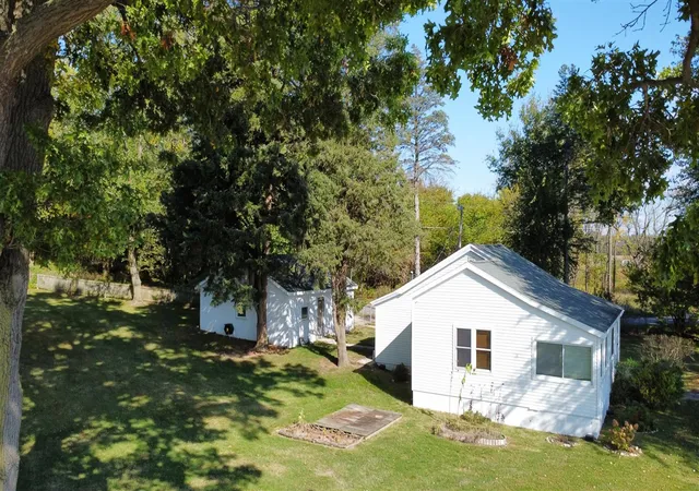 3rd image of 59388 41St St, Paw Paw, MI 49079 | MLS# 70525666