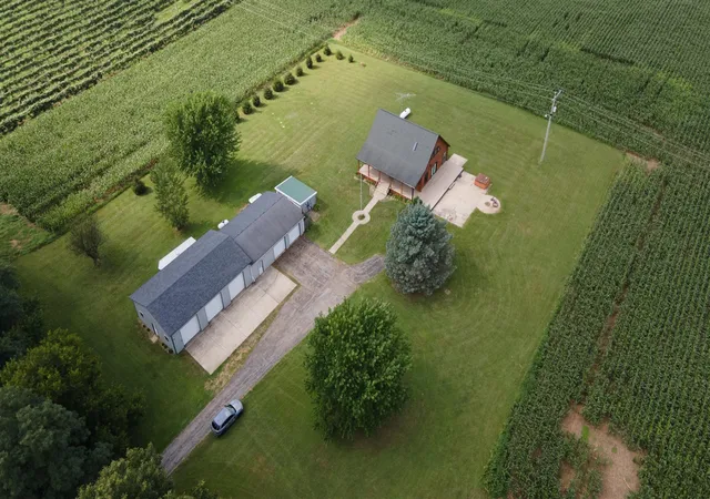 36th image of 28720 Co Rd 354, Lawton, MI 49065 | MLS# 70553903