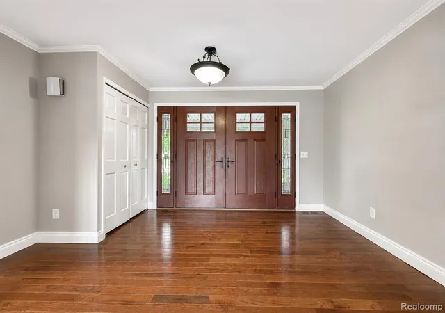 4th image of 1330 Meadow Green Ln, Linden, MI 48451 9402 | MLS# 61001149