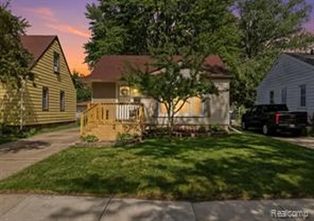Homes for sale in Royal Oak, MI | 4108 Edgar Ave, Royal Oak, MI 48073 | MLS# 61009465