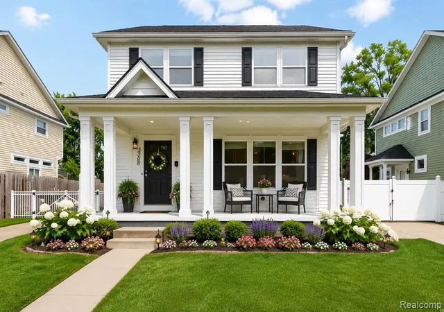 Photo 1 of Sale Pending at 3280 Royal Ave, Berkley, MI 48072 | MLS# 61011339 | Listing updated on 2026-08-23