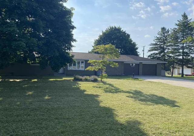 Homes for sale in Hemlock, MI | 1032 N Hemlock Rd, Hemlock, MI 48626 | MLS# 50208645