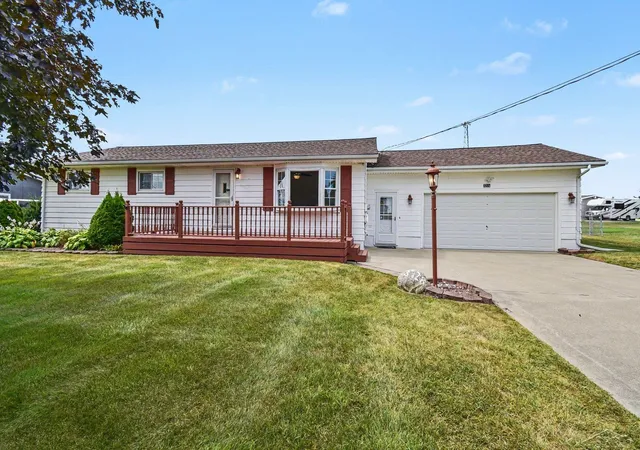 Photo 1 of Sale Pending at 3728 3 Mile Rd, Bay City, MI 48706 | MLS# 50220236 | Listing updated on 2026-09-03