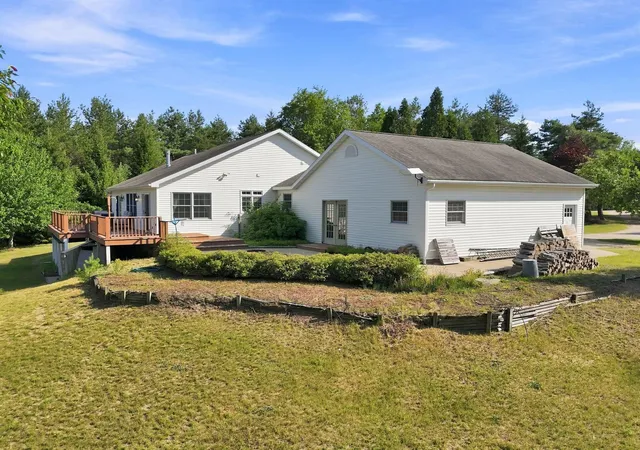 3rd image of 3854 W 18 Mile Rd, Mesick, MI 49668 | MLS# 80071792