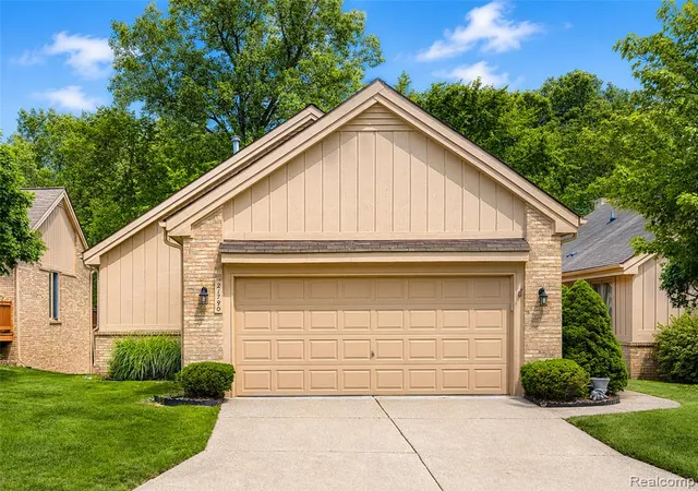 Homes for sale in Farmington Hills, MI | 21790 River Ridge Trl, Farmington Hills, MI 48335 | MLS# 61009101