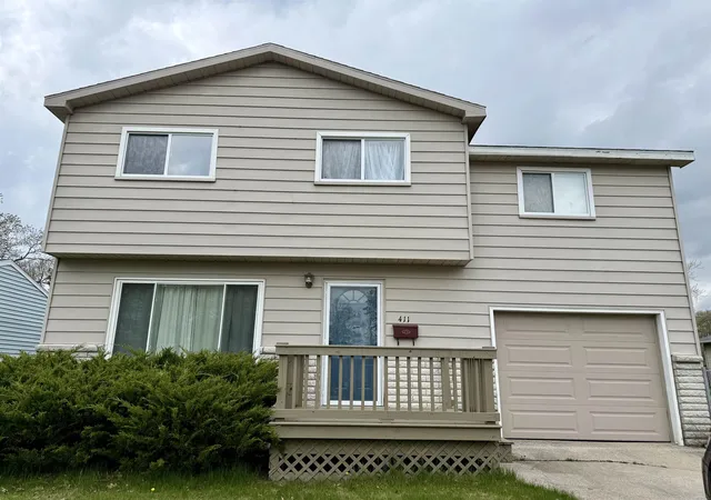 Homes for sale in Oscoda, MI | 411 Ottawa Dr, Oscoda, MI 48750 | MLS# 80068499