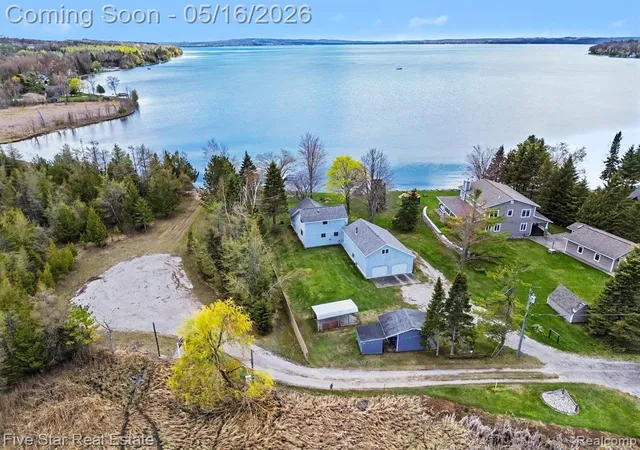 Homes for sale in Hubbard Lake, MI | 6230 Cedar Dr, Hubbard Lake, MI 49747 | MLS# 60993313