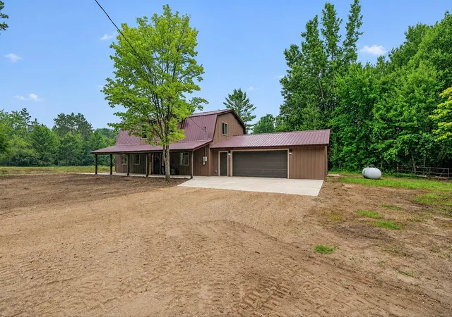 Photo 3 of Single family home for sale at 3346 Long Rd, Beaverton, MI 48612 | MLS# 50215341 | Listing updated on 2026-09-06