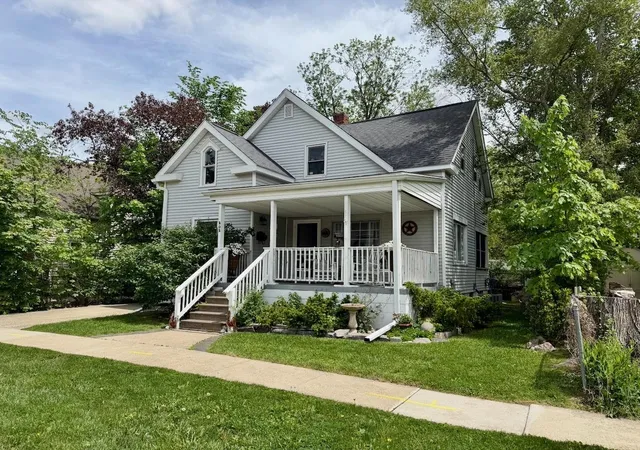Photo 1 of Single Family Residence at 202 Mackinaw St, Durand, MI 48429 | MLS# 50208859 | | Sold on 2026-07-01