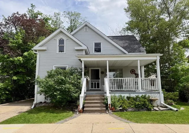 Photo 2 of Single Family Residence at 202 Mackinaw St, Durand, MI 48429 | MLS# 50208859 | | Sold on 2026-07-01