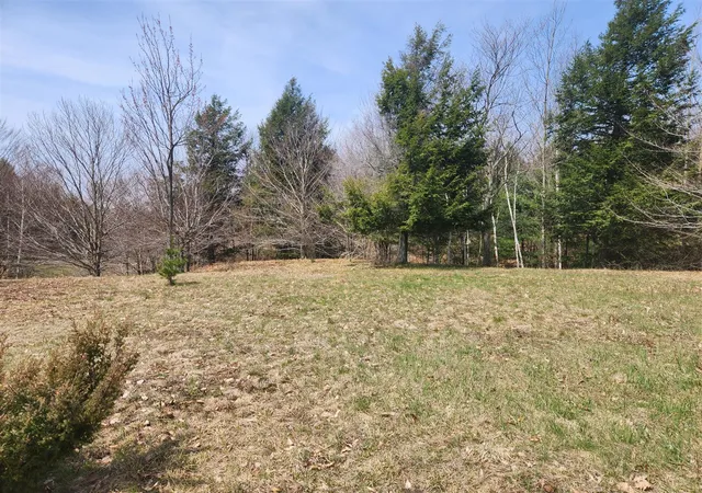 Homes for sale in Onekama, MI | 9954 N Slope Dr, Onekama, MI 49675 | MLS# 70530702