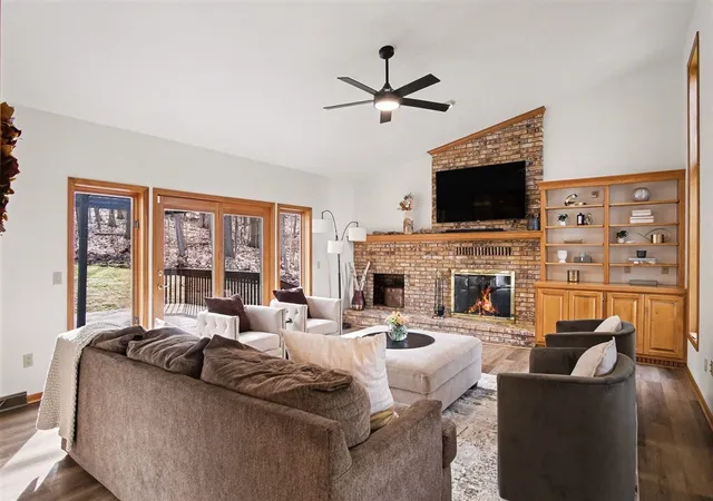 4th image of 1410 Windy Rdg, Ada, MI 49301 | MLS# 70517927