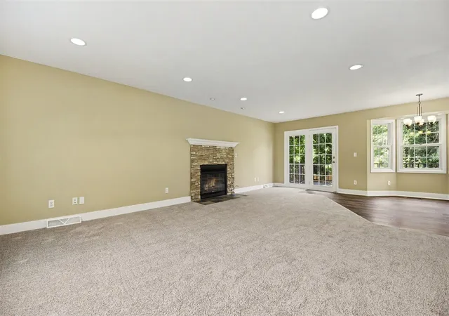 Photo 3 of Single family home for sale at 2250 Yorktown Dr, Grand Rapids, MI 49508 | MLS# 70550425 | Listing updated on 2026-08-24
