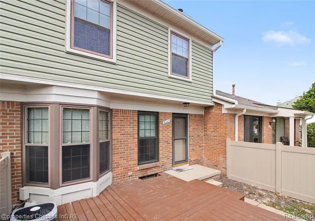 Photo 5 of Condo for sale at 31117 Country Blf, Farmington Hills, MI 48331 1009 | MLS# 61025169 | Listing updated on 2026-08-28
