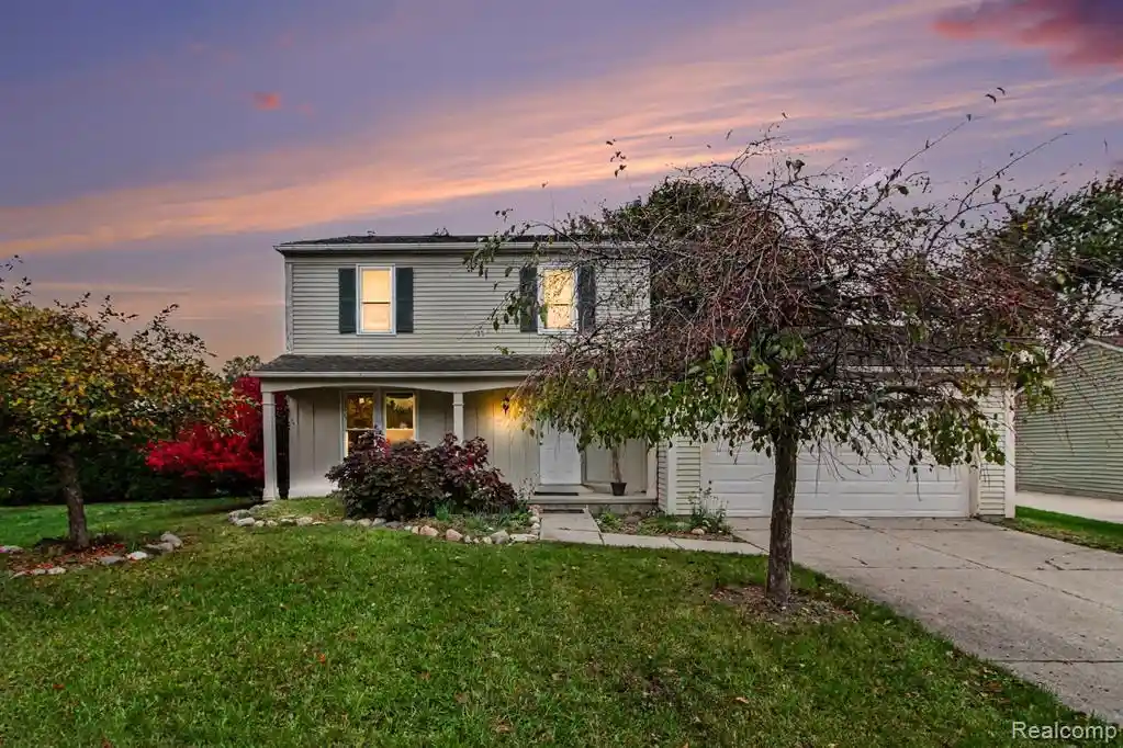 Photo 1 of Single family home for sale at 5846 Kings Arms Ct, Waterford, MI 48327 3038 | MLS# 61039426 | Listing updated on 2026-10-21