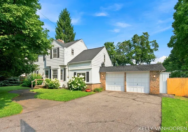 Photo 1 of Sale Pending at 3771 Prairie St, Grandville, MI 49418 | MLS# 70551618 | Listing updated on 2026-09-03