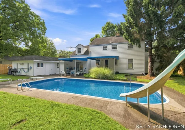 Photo 2 of Sale Pending at 3771 Prairie St, Grandville, MI 49418 | MLS# 70551618 | Listing updated on 2026-09-03