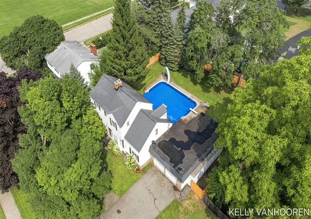 Photo 3 of Sale Pending at 3771 Prairie St, Grandville, MI 49418 | MLS# 70551618 | Listing updated on 2026-09-03