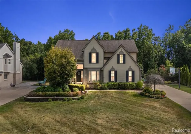 Photo 1 of Sale Pending at 37235 Aspen Dr, Farmington Hills, MI 48335 | MLS# 61022110 | Listing updated on 2026-08-31
