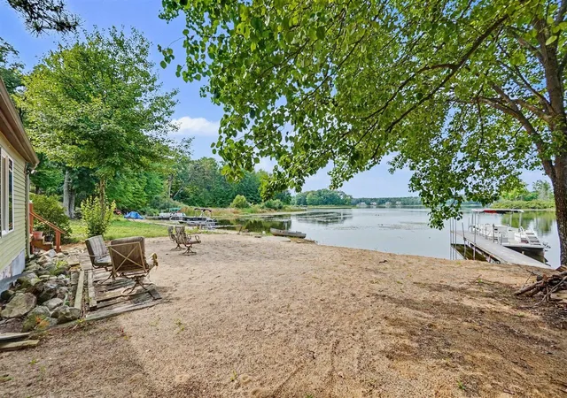 2nd image of 8221 S Island View Dr, Newaygo, MI 49337 | MLS# 70551950