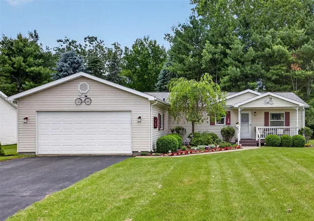 Homes for sale in Stanwood, MI | 7597 Sunset Shores Dr, Stanwood, MI 49346 | MLS# 70541168