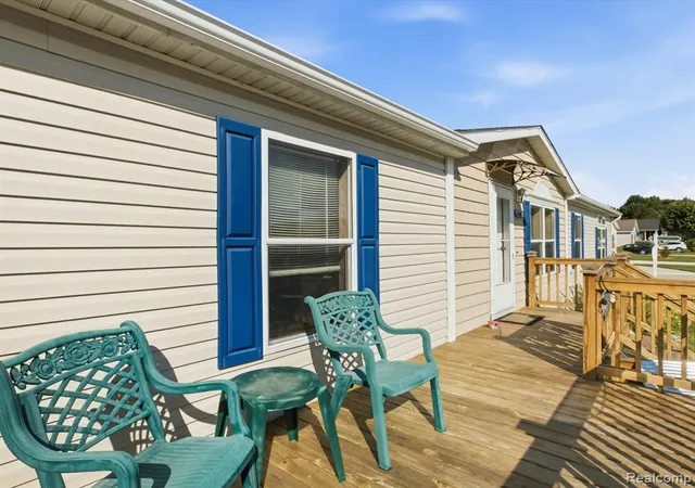 Photo 4 of Manufactured home for sale at 6180 Twin Lakes Dr, Port Huron, MI 48074 | MLS# 61018996 | Listing updated on 2026-10-08
