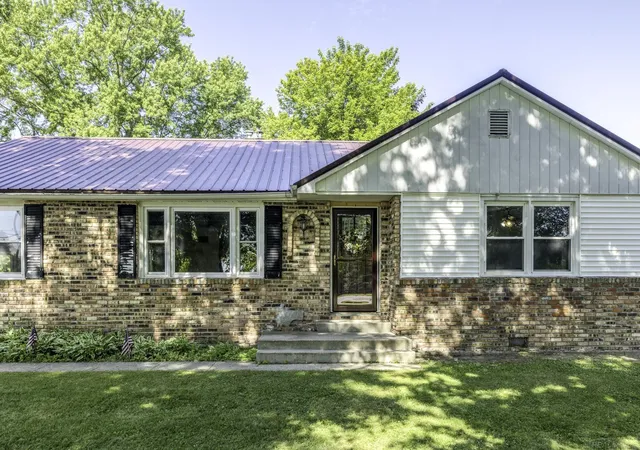 Homes for sale in Lexington, MI | 5920 Lakeshore Rd, Lexington, MI 48450 | MLS# 50213897