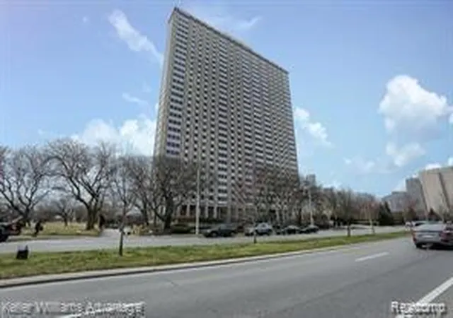 Homes for sale in Detroit, MI | 1300 E Lafayette , Unit 907 St, Detroit, MI 48207 2905 | MLS# 60965654