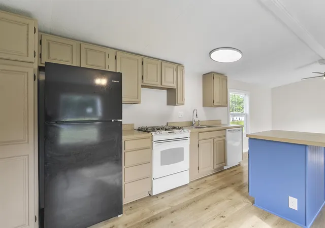 Homes for sale in Tustin, MI | 202 Jenny Lind St, Tustin, MI 49688 | MLS# 80070385