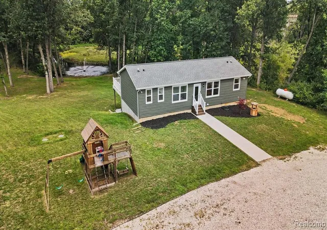 2nd image of 317 Elio, Highland, MI 48357 | MLS# 61022935
