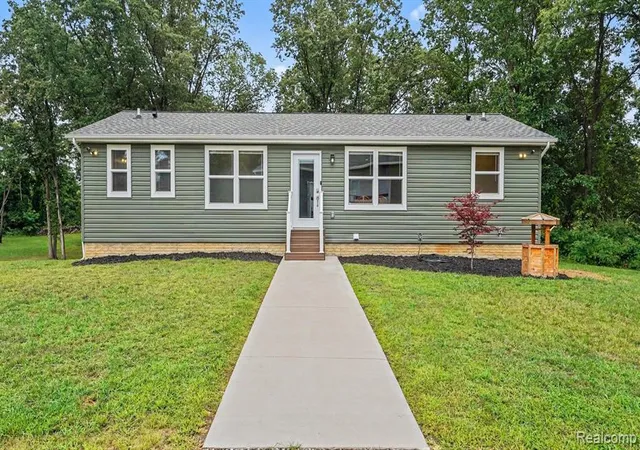 3rd image of 317 Elio, Highland, MI 48357 | MLS# 61022935