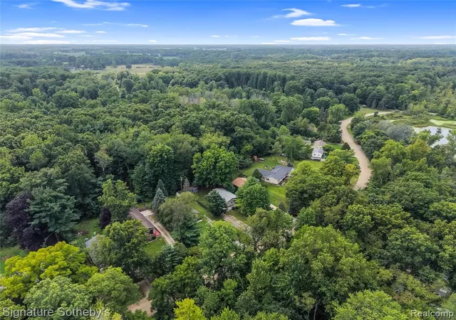 37th image of 4137 W Allen Rd, Howell, MI 48855 7704 | MLS# 61023988