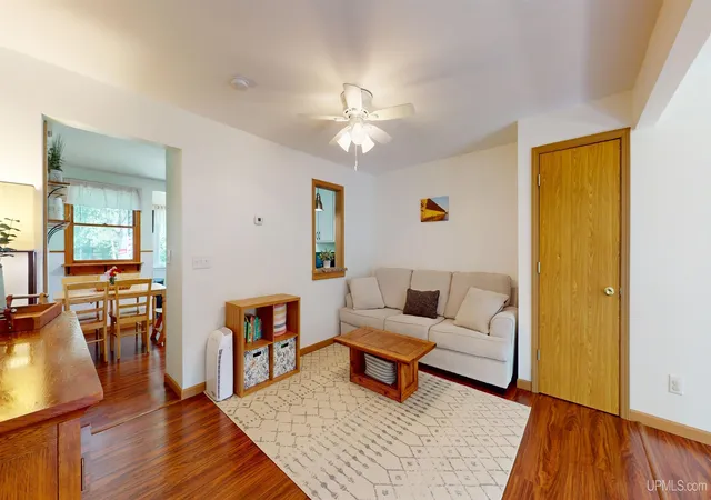 Photo 3 of Single family home for sale at 1952 Center St, Marquette, MI 49855 | MLS# 50217889 | Listing updated on 2026-08-27