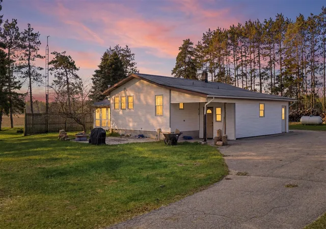 Homes for sale in Stanwood, MI | 12686 Buchanan Rd, Stanwood, MI 49346 | MLS# 70531147