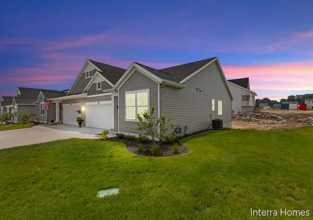 Homes for sale in Comstock Park, MI | 996 Scioto Dr #1, Comstock Park, MI 49321 | MLS# 70488349