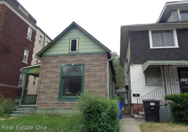 2nd image of 2141 Hubbard St, Detroit, MI 48209 | MLS# 61016802