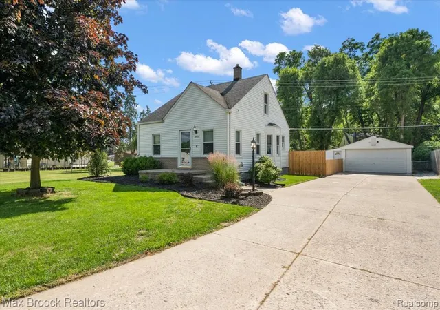 Homes for sale in Shelby Township, MI | 48023 Rex St, Shelby Township, MI 48317 | MLS# 61005610
