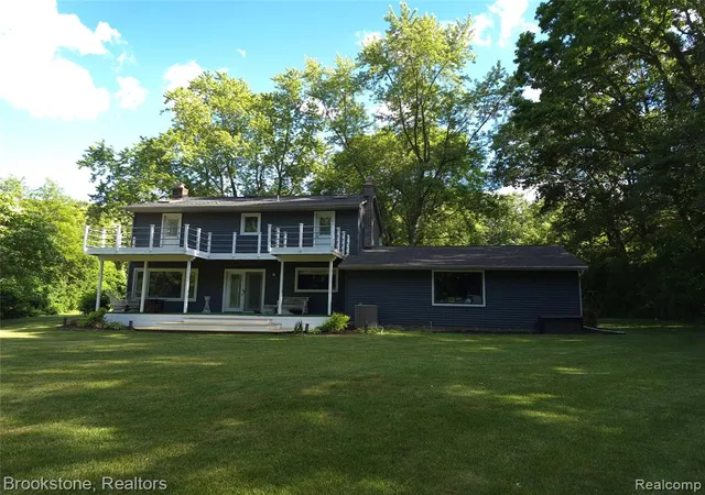 Homes for sale in Clarkston, MI | 4890 Whipple Lake Rd, Clarkston, MI 48348 | MLS# 61004285