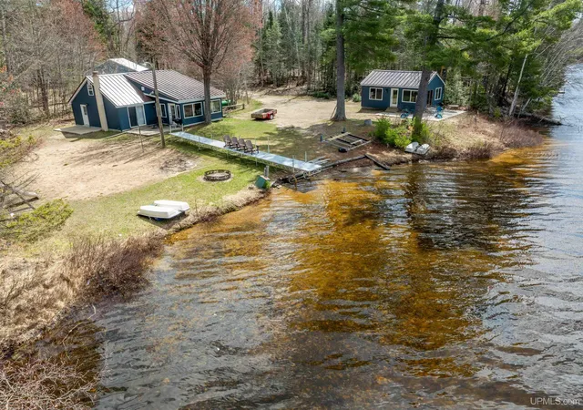 Homes for sale in Munising, MI | 3865 Peninsula Point Rd, Munising, MI 49862 | MLS# 50171194