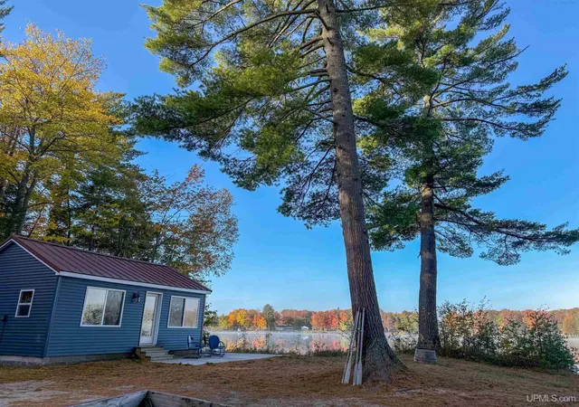Homes for sale in Munising, MI | 3865 Peninsula Point Rd, Munising, MI 49862 | MLS# 50171194