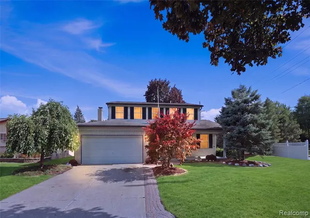 1st image of 13622 Biscayne Dr, Sterling Heights, MI 48313 2800 | MLS# 61023715