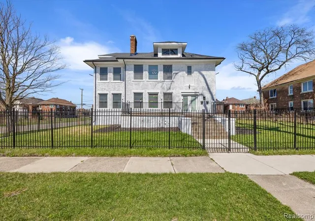 67th image of 2080 Gladstone St, Detroit, MI 48206 2279 | MLS# 60987001
