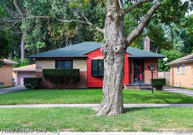 Photo 2 of Sale Pending at 25258 Westfield, Redford, MI 48239 | MLS# 60059432 | Listing updated on 2025-06-20