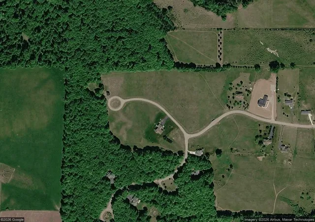 4th image of 5 Horseshoe Trl, Petoskey, MI 49770 | MLS# 80067424